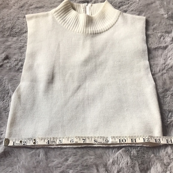 Vintage Specialty House creamy sleeveless crop turtleneck free size preppy - Picture 4 of 5